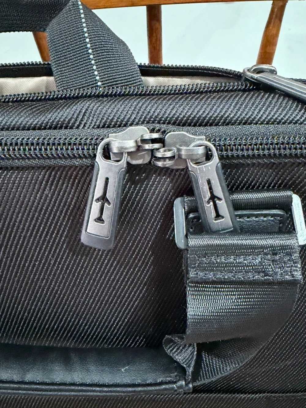Targus Mobile Elite Black Travel Bag and Laptop Briefcase